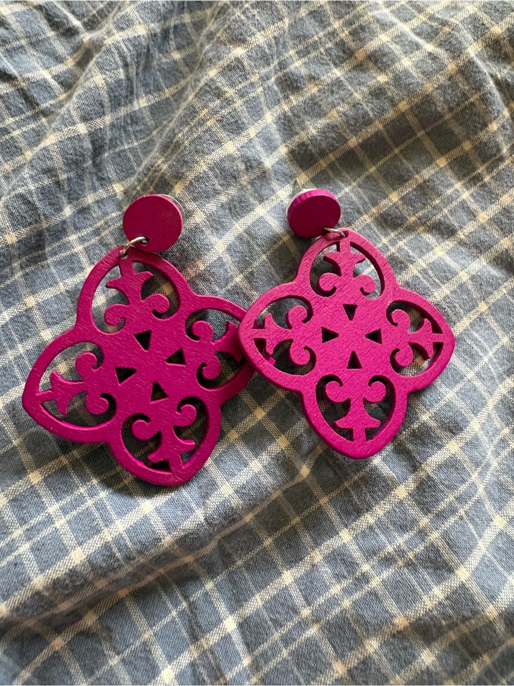 Stylish Fuchsia Filigree Drop Earrings - Women Accessories